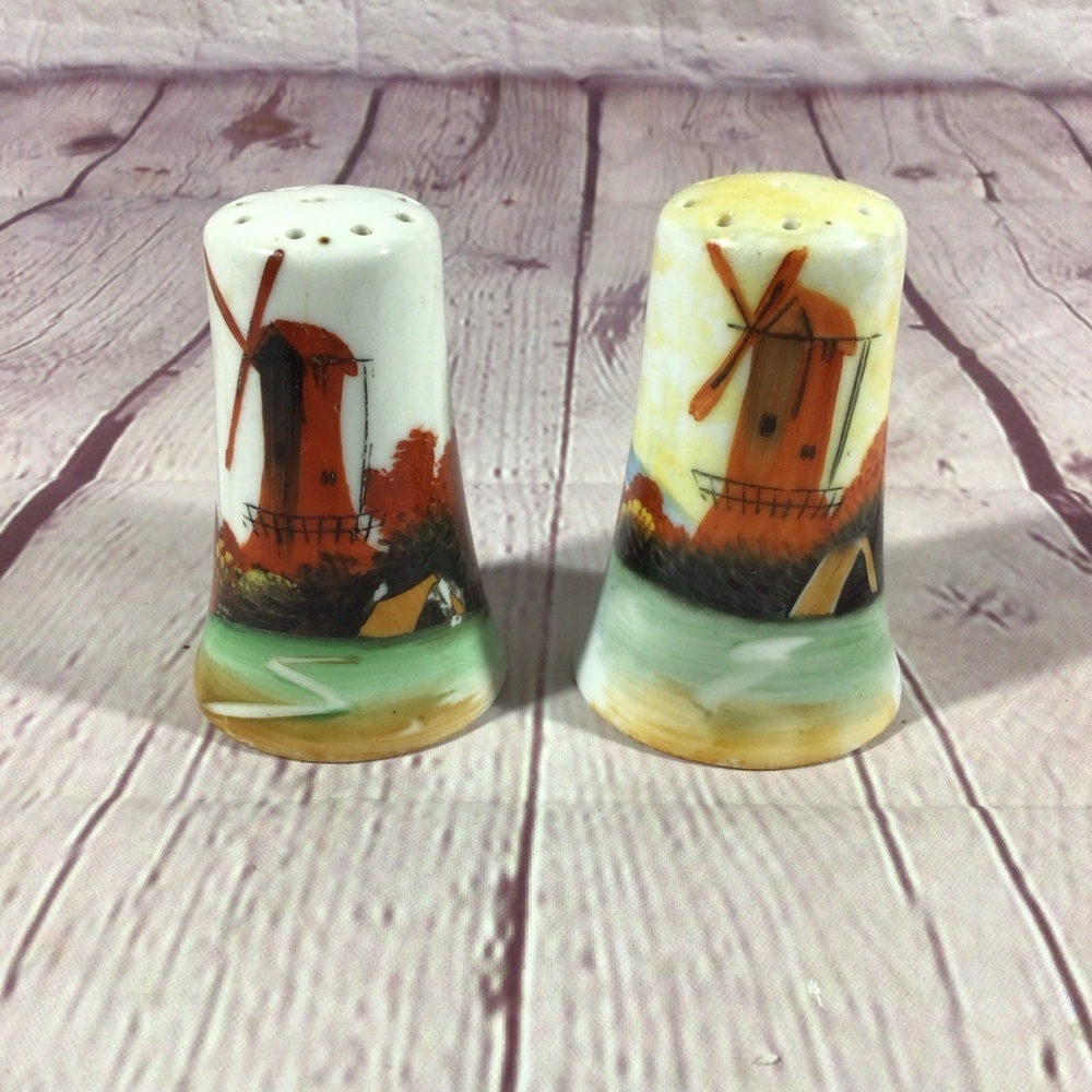 Vintage Hand Painted Ceramic Windmill Salt and Pepper Shakers Made in Japan